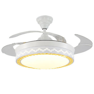 De moderne Decoratieve Witte Vouwbare Plafondventilator van 5250lm 70W met Licht voor Huis